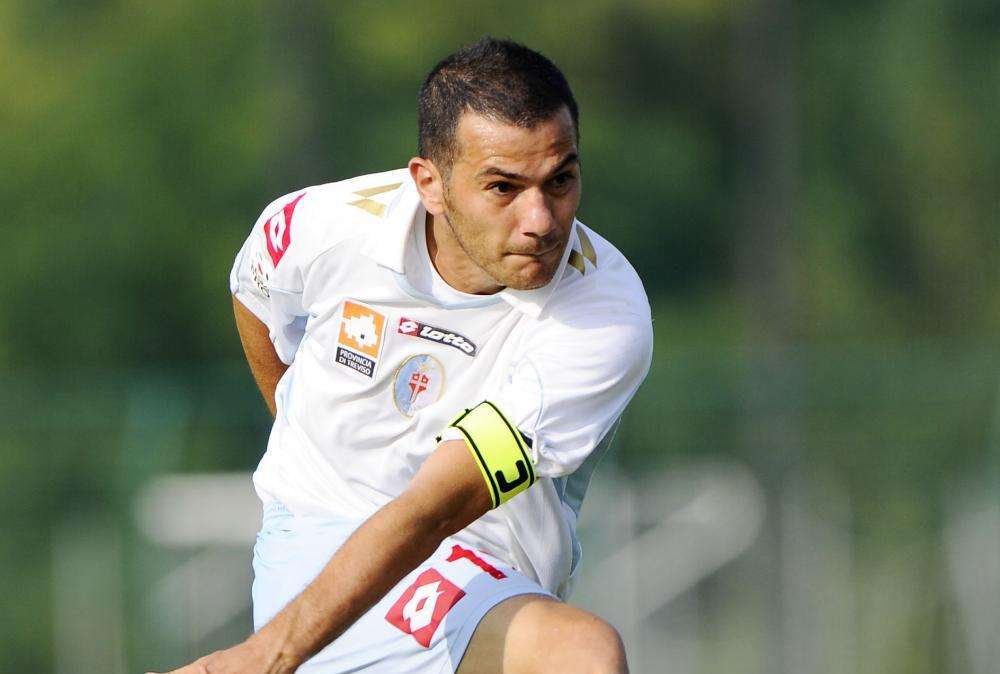 Aversa Normanna, piace un ex Arzanese