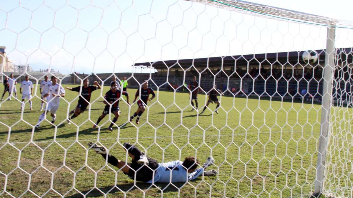 ESCLUSIVA TLP EXECUTIVE - Ebolitana e Voghera sul portiere Scarzanella