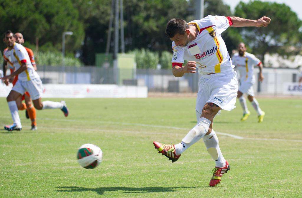 Juve Stabia, si spinge per un esterno del Lecce