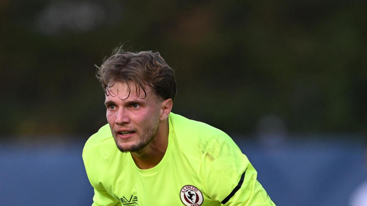 Arezzo, si ferma il secondo portiere Trombini: problema al ginocchio da valutare