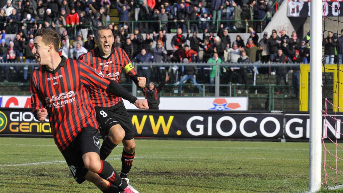 ESCLUSIVA TLP HILTON - Taranto, concorrenza dalla B per Castaldo