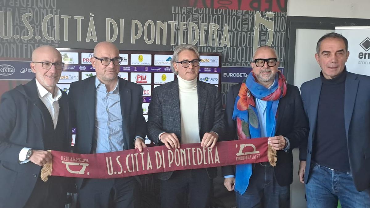 Il fatto della settimana - Pontedera al fondo brasiliano Sportheca: firmato il preliminare d'acquisto. Via Menichini, missione salvezza affidata a Banchieri