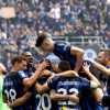Festa Inter: squadra in campo con striscione 'campioni d'Italia'