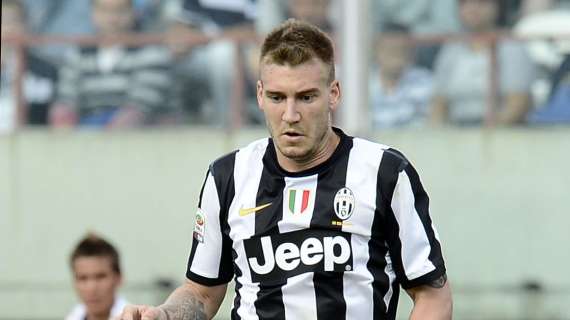 L'ex Juventus Bendtner aggredito da un uomo armato di coltello a New York