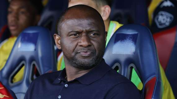 Calcio: Genoa in ritiro, superati i 25 mila abbonamenti