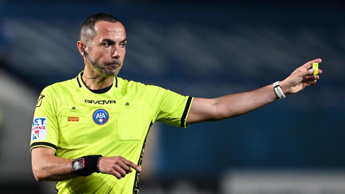 Fiorentina-Cagliari, i precedenti con Guida: è l'arbitro della finale playoff con il Bari