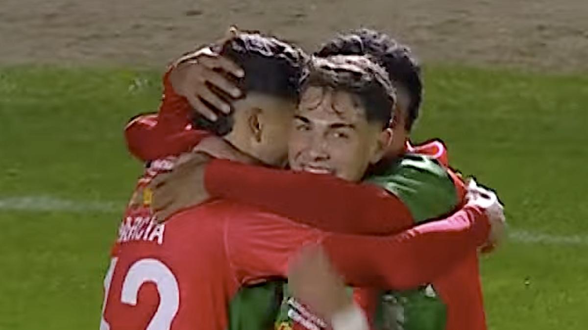 Mercato, un altro talento per i rossoblù. La Nuova Sardegna: "Il Cagliari torna a guardare all'Uruguay. Trattativa ben avviata per Albarracin"