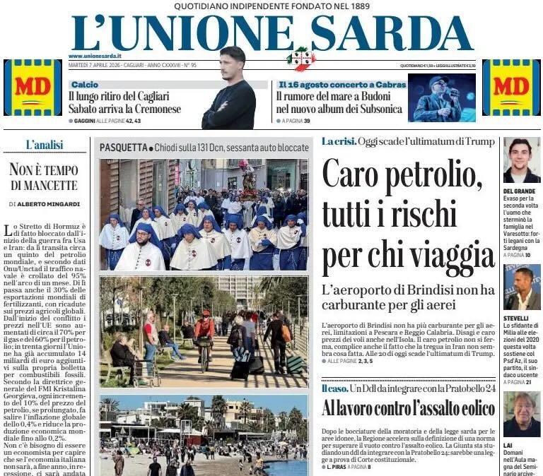 Ieri primo confronto tra Pisacane e la squadra. L'Unione Sarda: "Il lungo ritiro del Cagliari. Sabato arriva la Cremonese"