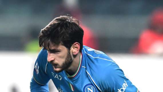 Napoli, Kvaratskhelia torna ad allenarsi con la squadra. Assente Osimhen