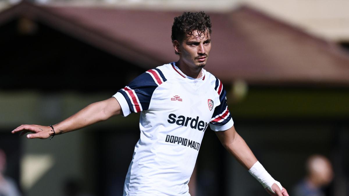Schira: "Giorni decisivi per il futuro di Sebastiano Esposito. L'agente vuole la cessione"