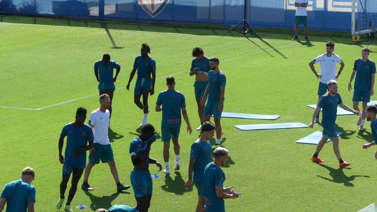 Cagliari, alcuni scatti dell'allenamento odierno (FOTO)