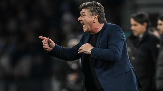 Napoli, Mazzarri: "Bisogna trovare il modo di risolvere il prima possibile"