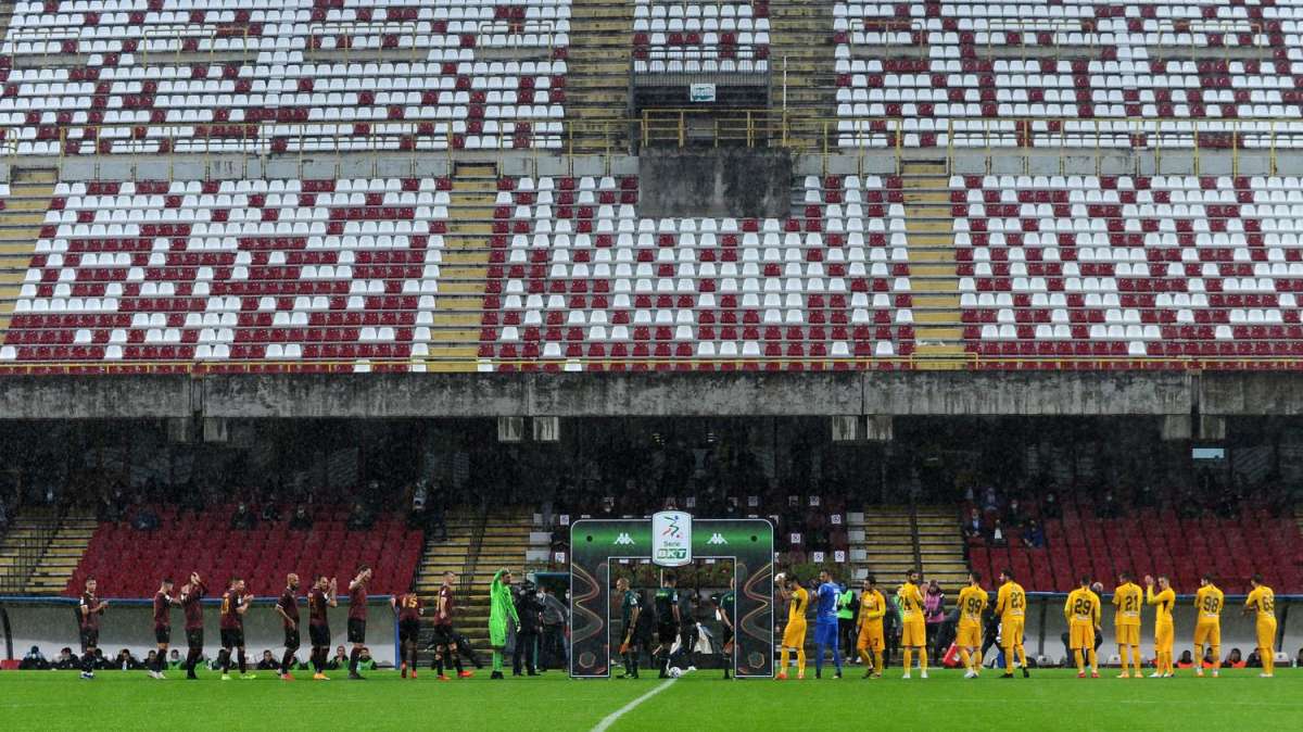 Salernitana-Cagliari, prosegue la prevendita: 16200 spettatori presenti di cui 105 tifosi rossoblù nel settore ospiti