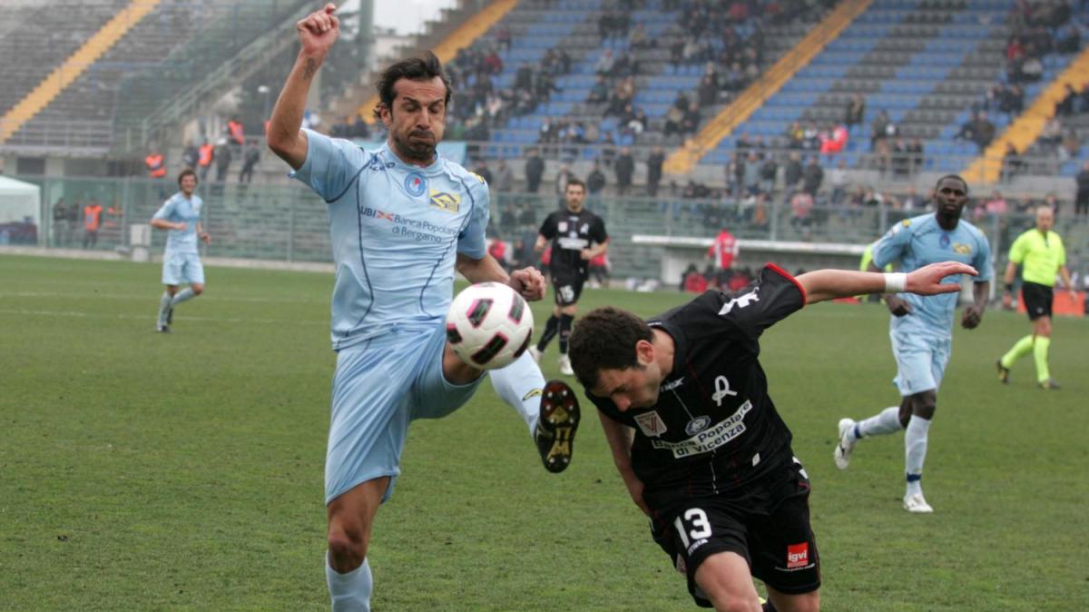 Calcio in lutto: a 36 anni muore Giani. Fu protagonista della Serie A con la Spal di Semplici