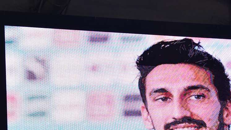 Cagliari, la Nord ricorda Astori: "In questo calcio senza valori sei stato un esempio"