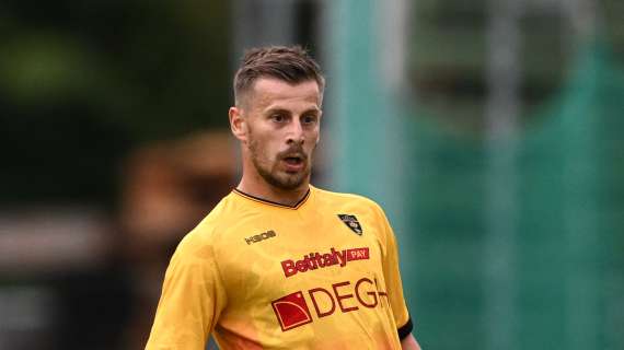 QUI LECCE - Ramadani: "Occorre riscattarsi in vista del match con il Cagliari"