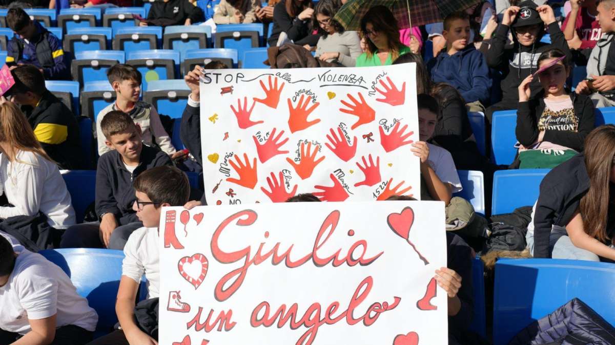 Cagliari Calcio, il video per la campagna di sensibilizzazione #Prendounimpegno  (VIDEO)