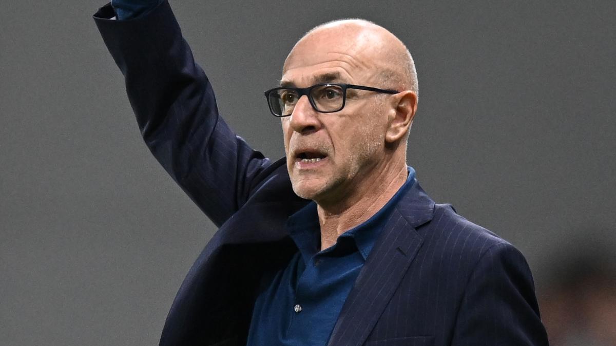 Avellino, l'affetto del pubblico conquista Ballardini