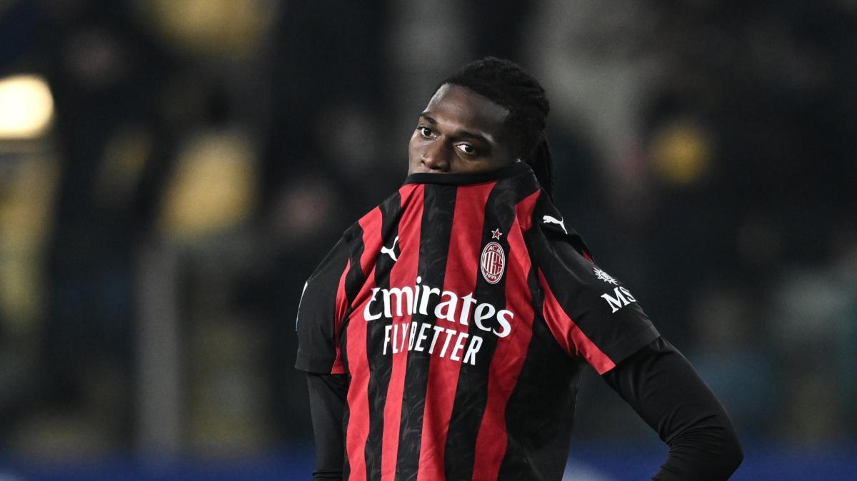 Leao centravanti? Allegri: "Non è che io lo trasformo. Ha le caratteristiche per farlo“