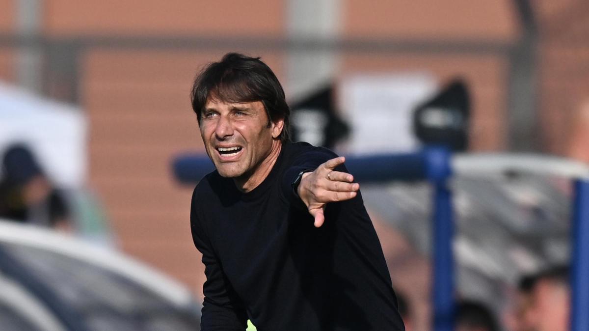 Serie A, le formazioni ufficiali di Napoli-Bologna
