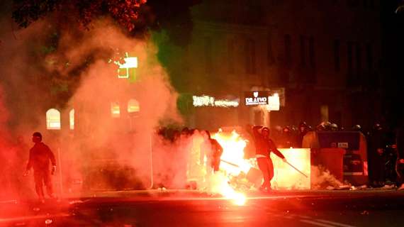 Scontri Genoa-Samp, identificate alcune decine di tifosi di entrambe le tifoserie