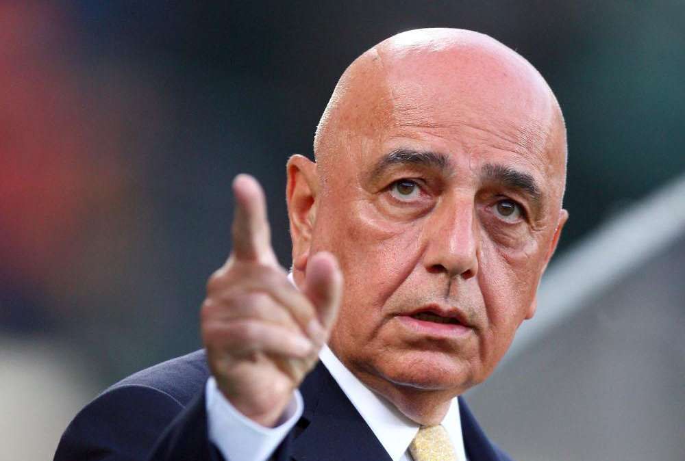 Cellino-Galliani, simpatico siparietto alla cerimonia dei calendari