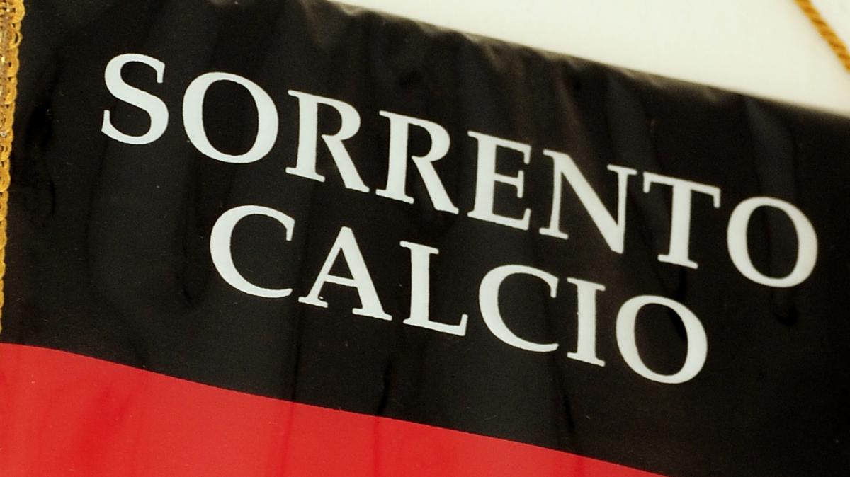 Sorrento, ecco Alessandro Bolzan: l’ex Cagliari riparte dalla Serie C