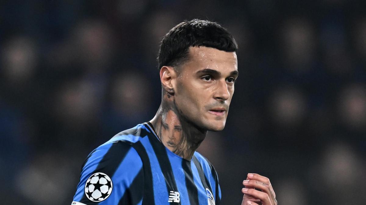 La doppietta di Scamacca gela i rossoblù. Corsport: "Beffa Cagliari"