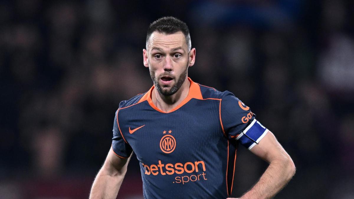 Qui Inter - Sky, novità per il reparto difensivo contro il Cagliari: De Vrij si potrebbe ritagliare finalmente uno spazio