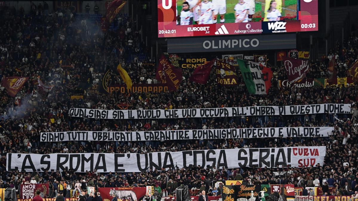 Roma, la Sud risponde alla querelle Gasp-Ranieri: "La Roma è una cosa seria!"