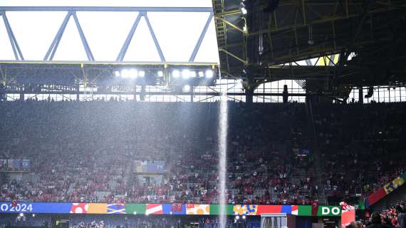 Scontri tra tifosi di Turchia e Georgia all'interno dello stadio 