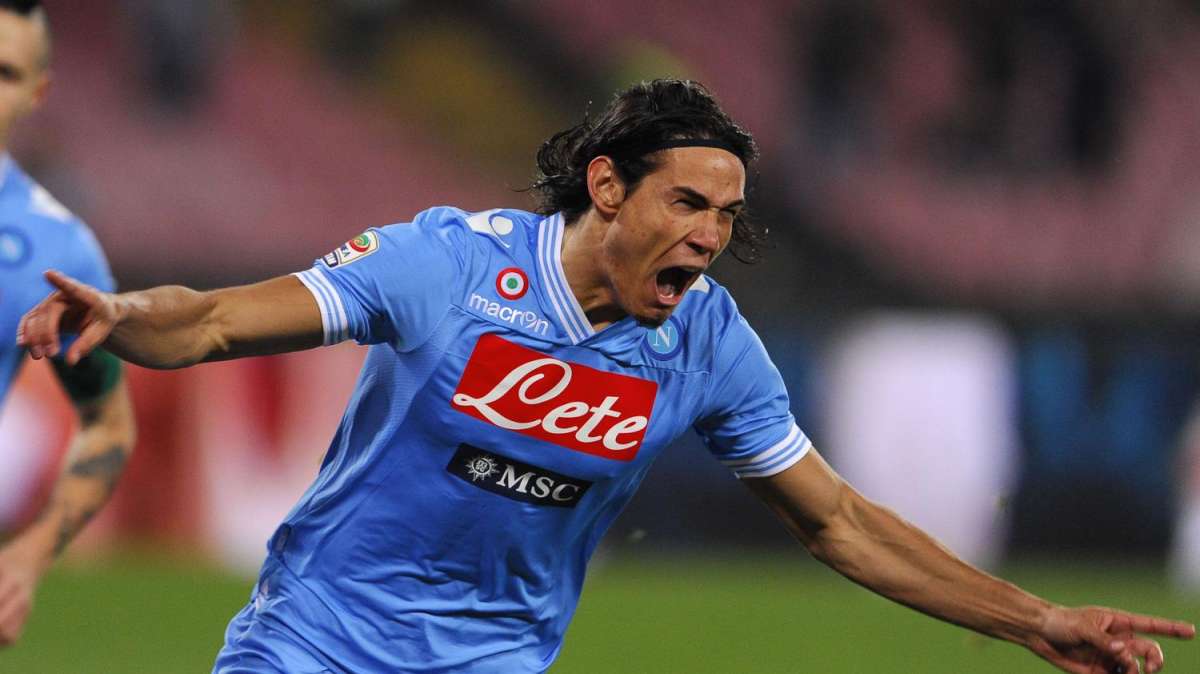 Uno sguardo alle quote - Napoli-Cagliari, per i bookies non c'è partita: azzurri favoriti