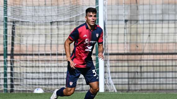 Il Cagliari dedica uno scatto a Obert nel pre-gara