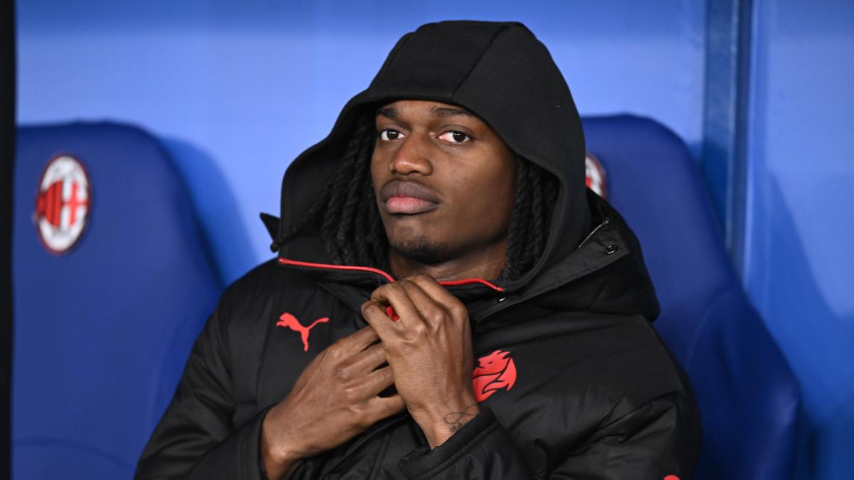 Qui Milan - Leao in dubbio per Cagliari: Allegri non rischia il portoghese