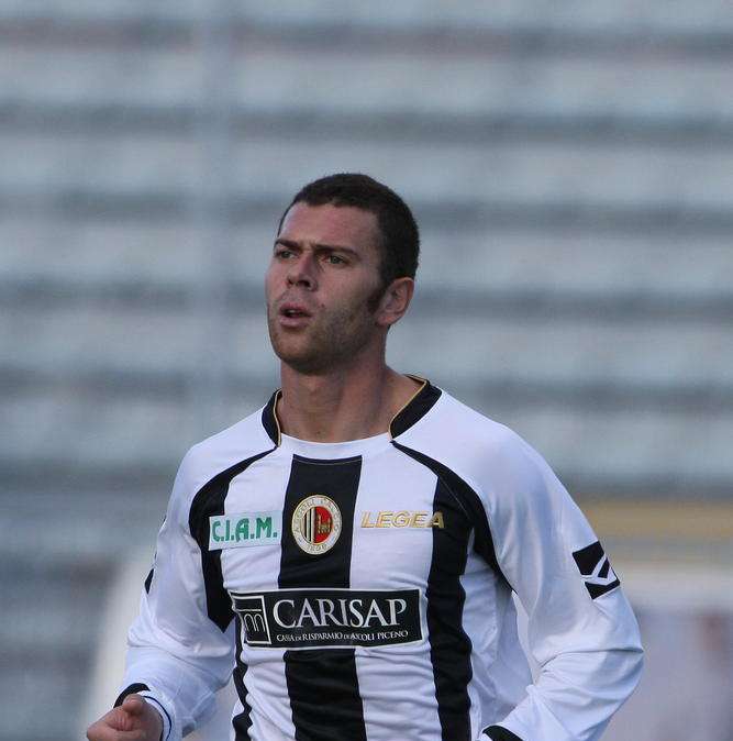 Antenucci "rompe" col Catania