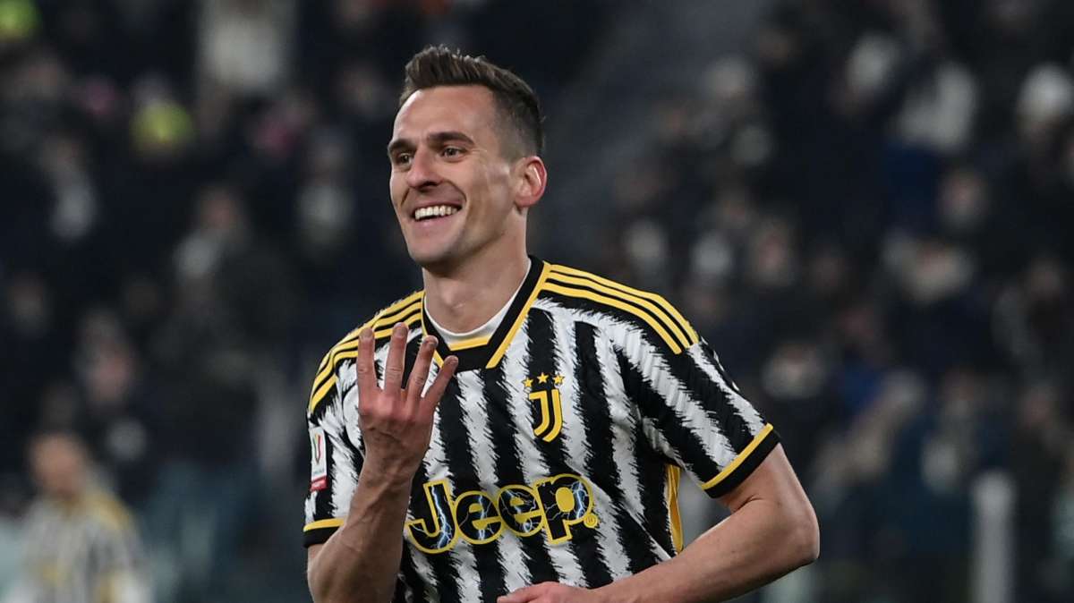 Juventus subito in dieci uomini contro l'Empoli, espulso Milik al 18'