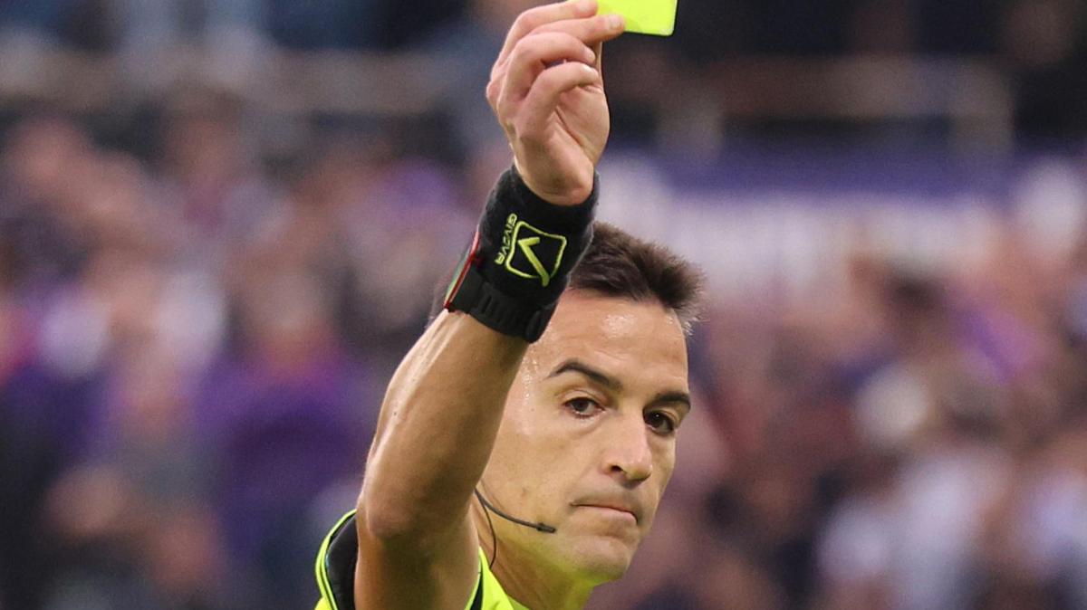 Cagliari-Lazio, la moviola del Corsport: "Espulsione Mina corretta, così come l'assegnazione della punizione dal limite su Noslin"