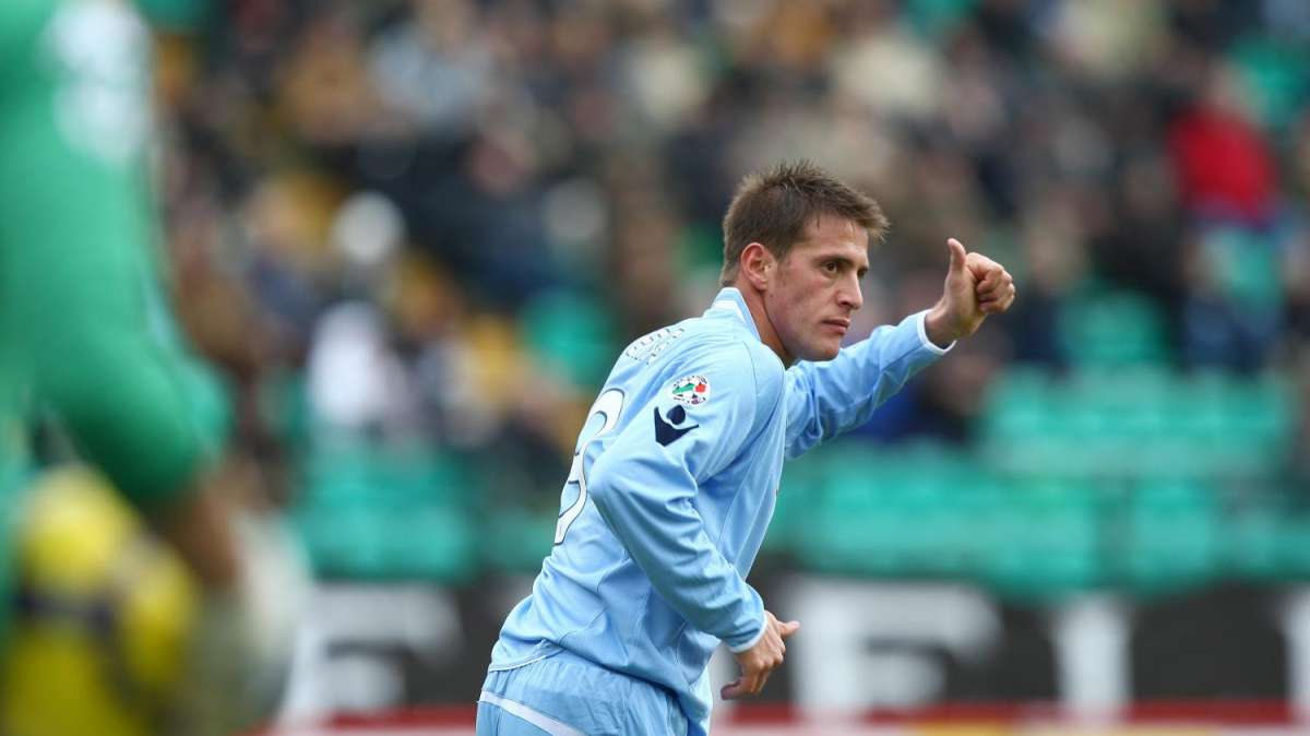 Obiettivo Denis - Il Genoa tagliato fuori