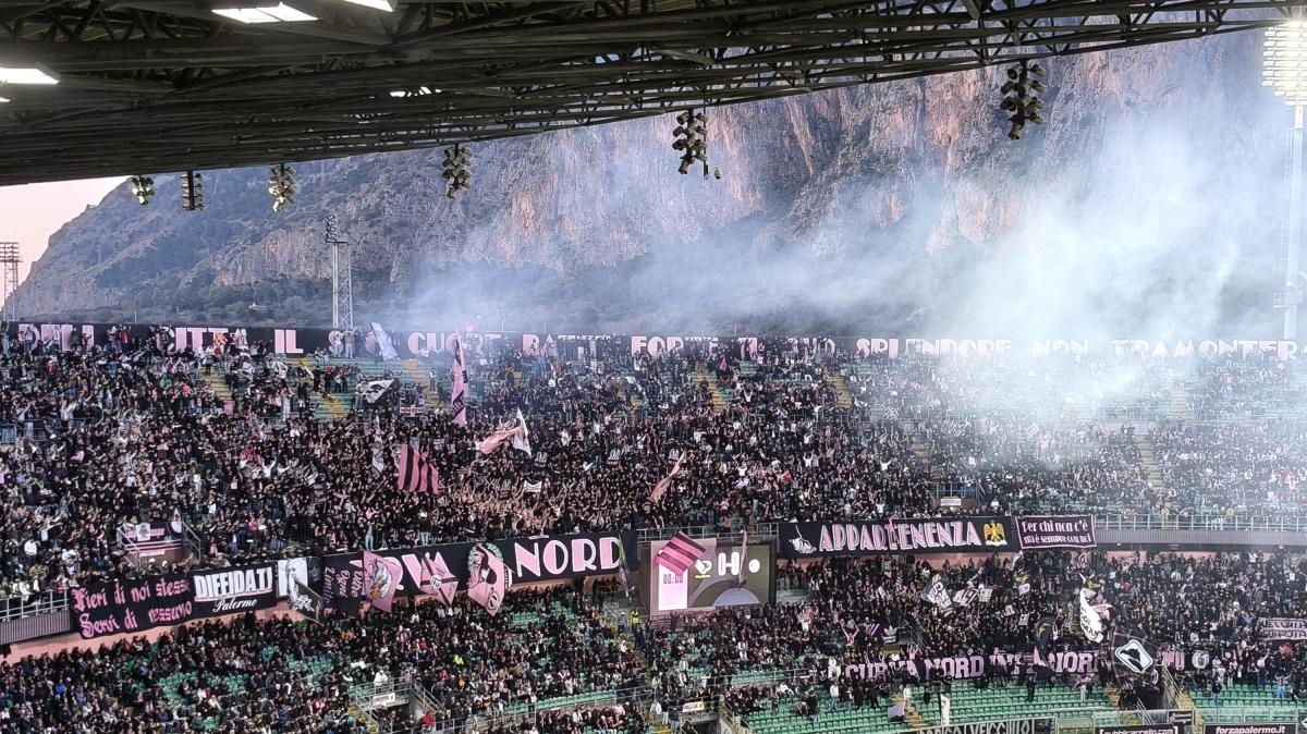 Palermo-Catanzaro, tensione al Barbera dopo il triplice fischio: aquile scortate negli spogliatoi