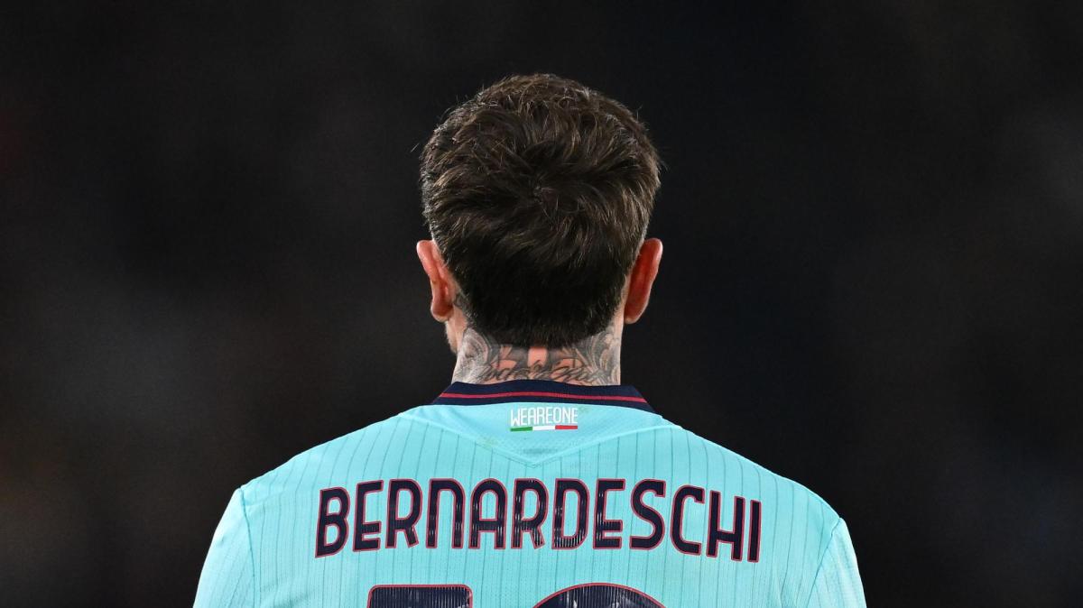 Bologna, lesione al muscolo iliaco per Bernardeschi