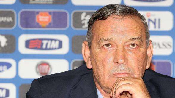 Gigi Riva non seguirà gli Azzurri a Euro 2012