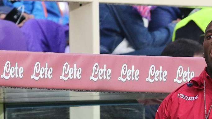 David Suazo alla Domus, solo applausi per i rossoblù