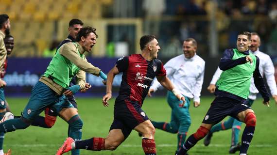 Il Cagliari celebra il terzo goal di Parma: "Lavoro di squadra allo stato puro!"