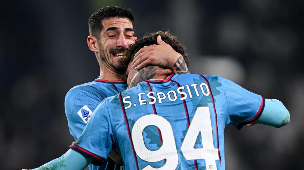 Esposito: "Cagliari, gruppo forte e giovane. Sogno la nazionale accanto ai miei fratelli"