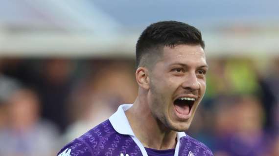La Fiorentina cerca una sistemazione per Jovic: piace anche al Cagliari
