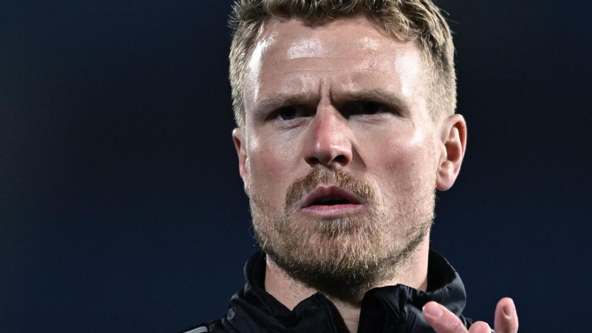 Pisa, Hiljemark cambia look contro il Cagliari e ritrova la vittoria. Nasce una scaramanzia?