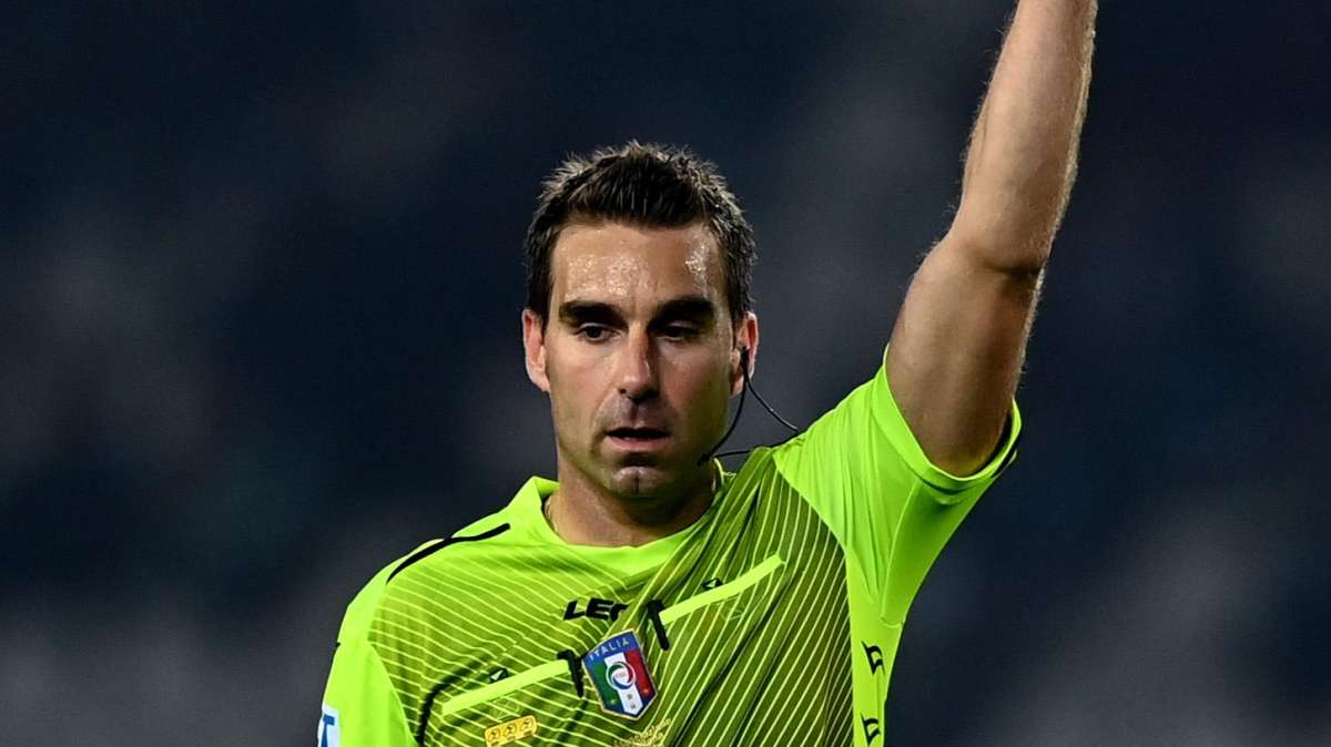 Cagliari-Salernitana, i precedenti delle due squadre con l'arbitro Fourneau