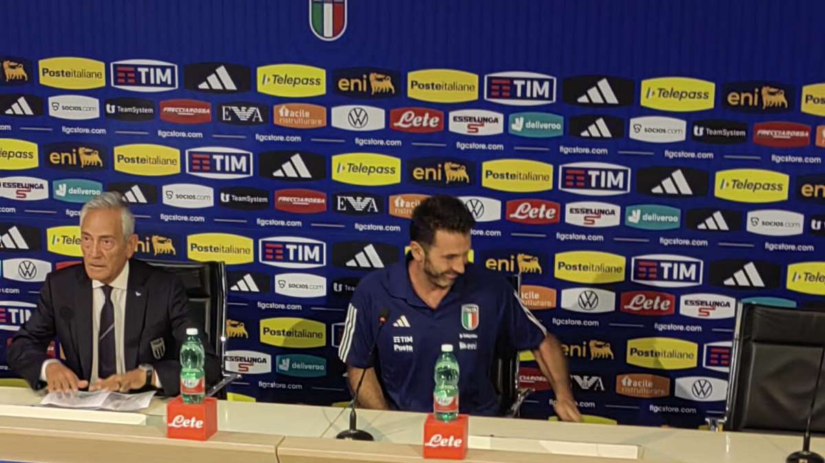 Buffon: "Nello spogliatoio a Cagliari avevo già deciso di smettere"