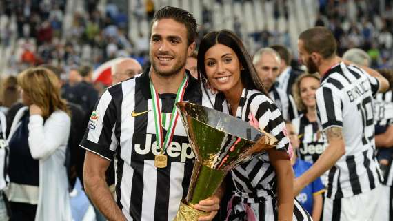 Corsera - Federica Nargi e Alessandro Matri, 13 anni insieme: "Da Cagliari a Genova, è stato un amore a distanza. Le foto su Instagram? Chiede a me di fargliele. Il matrimonio arriverà"