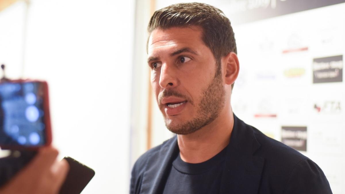 Calciomercato Cagliari h24 - Concorrenza per Adzic. Accardi alla finestra per Daffara. Per Berenbruch si tratta sulle cifre. Seba Esposito primo obiettivo Toro. Giulini-Angelozzi, distanza siderale.